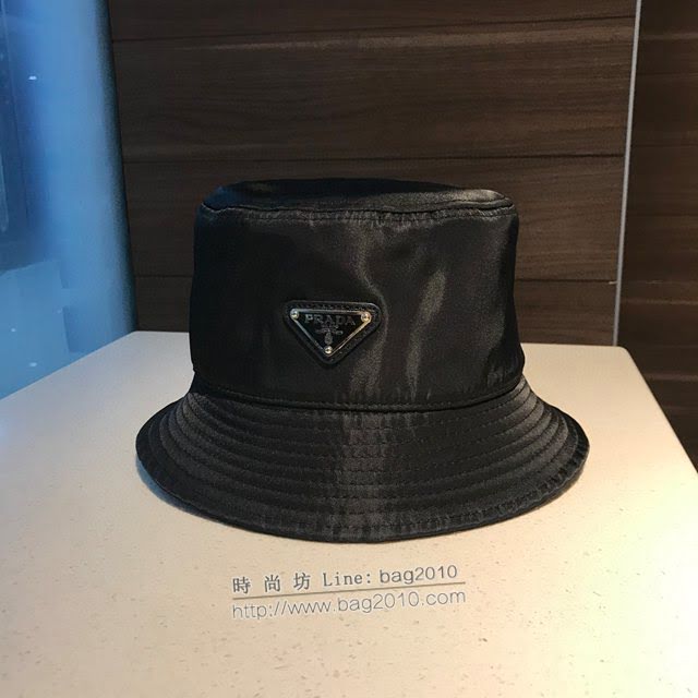 Prada男女同款帽子 普拉達經典倒三角漁夫帽遮陽帽  mm1485